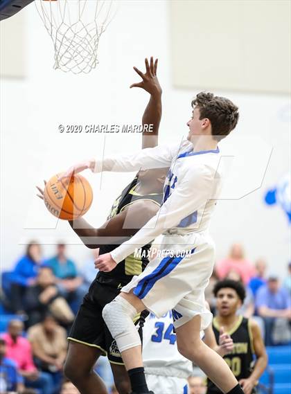Thumbnail 3 in Clinton @ Midway photogallery.