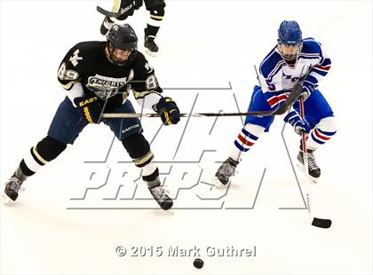 Thumbnail 3 in Priory vs. Francis Howell North photogallery.