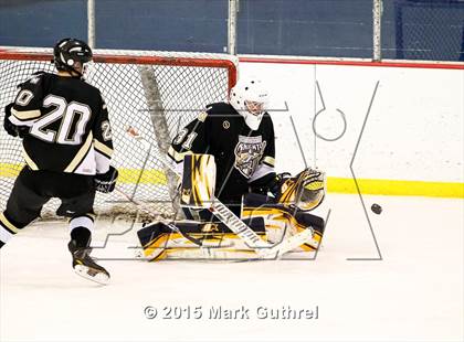Thumbnail 3 in Priory vs. Francis Howell North photogallery.