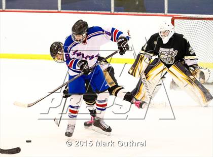 Thumbnail 1 in Priory vs. Francis Howell North photogallery.