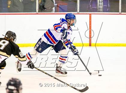 Thumbnail 3 in Priory vs. Francis Howell North photogallery.