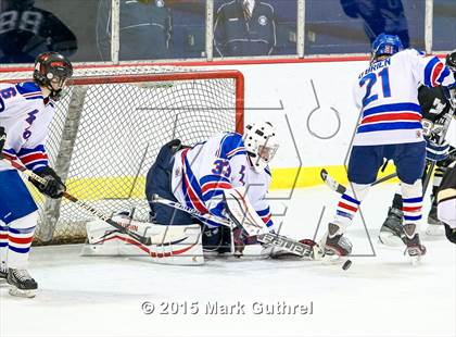 Thumbnail 3 in Priory vs. Francis Howell North photogallery.