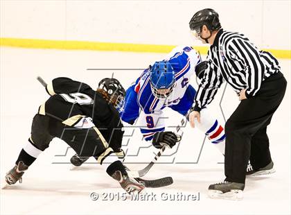 Thumbnail 3 in Priory vs. Francis Howell North photogallery.