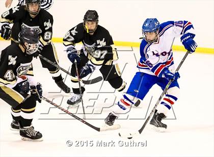 Thumbnail 3 in Priory vs. Francis Howell North photogallery.