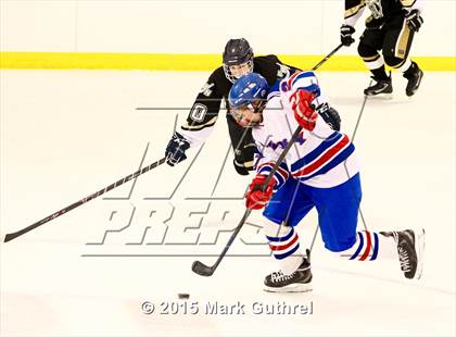 Thumbnail 1 in Priory vs. Francis Howell North photogallery.