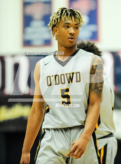 Thumbnail 2 in Bishop O'Dowd vs. Pleasant Grove (MaxPreps MLK Classic) photogallery.