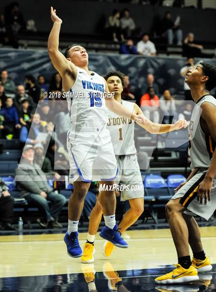 Thumbnail 1 in Bishop O'Dowd vs. Pleasant Grove (MaxPreps MLK Classic) photogallery.