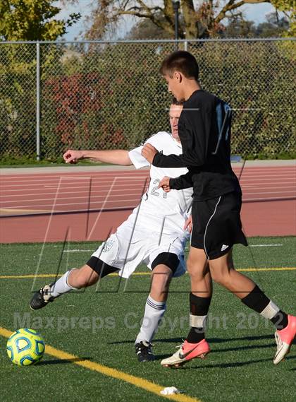 Thumbnail 3 in Granite Bay vs. Jesuit (CIF SJS D1 Final) photogallery.