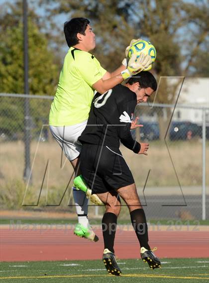 Thumbnail 2 in Granite Bay vs. Jesuit (CIF SJS D1 Final) photogallery.