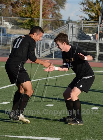 Thumbnail 3 in Granite Bay vs. Jesuit (CIF SJS D1 Final) photogallery.