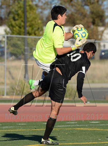 Thumbnail 3 in Granite Bay vs. Jesuit (CIF SJS D1 Final) photogallery.