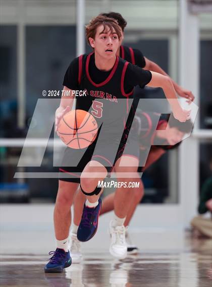 Thumbnail 2 in La Serna vs. Pacifica Christian/Orange County photogallery.