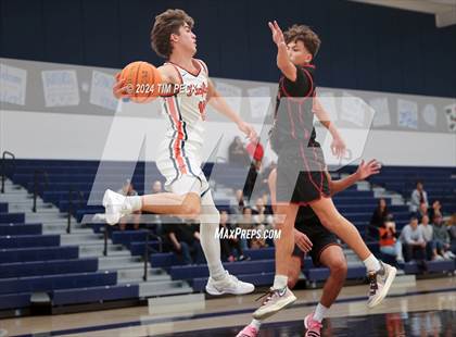Thumbnail 3 in La Serna vs. Pacifica Christian/Orange County photogallery.