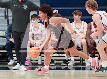 Thumbnail 2 in La Serna vs. Pacifica Christian/Orange County photogallery.