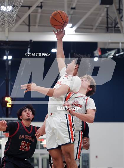Thumbnail 2 in La Serna vs. Pacifica Christian/Orange County photogallery.