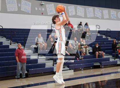 Thumbnail 1 in La Serna vs. Pacifica Christian/Orange County photogallery.
