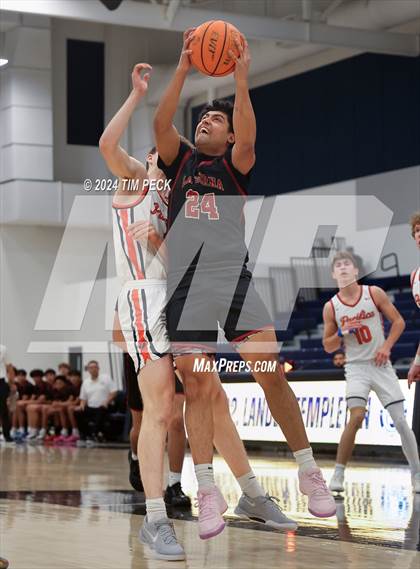 Thumbnail 2 in La Serna vs. Pacifica Christian/Orange County photogallery.