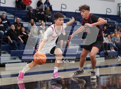Thumbnail 2 in La Serna vs. Pacifica Christian/Orange County photogallery.