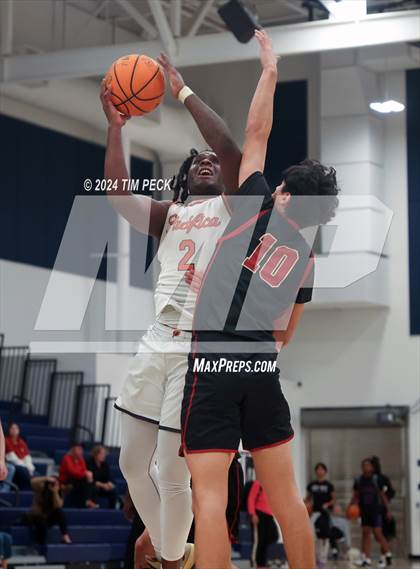 Thumbnail 3 in La Serna vs. Pacifica Christian/Orange County photogallery.