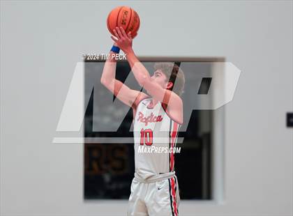 Thumbnail 1 in La Serna vs. Pacifica Christian/Orange County photogallery.