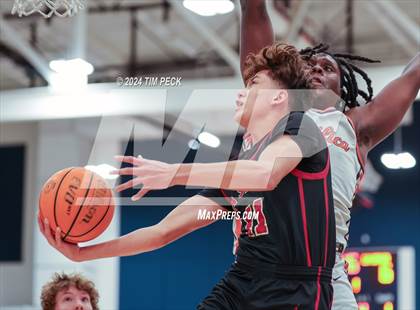 Thumbnail 2 in La Serna vs. Pacifica Christian/Orange County photogallery.