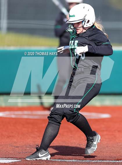 Thumbnail 3 in JV: Azle vs Brock (Brock Classic) photogallery.