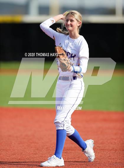 Thumbnail 3 in JV: Azle vs Brock (Brock Classic) photogallery.