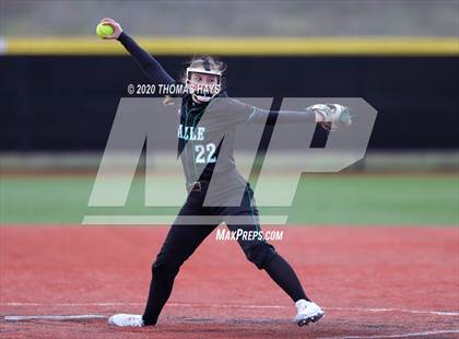 Thumbnail 3 in JV: Azle vs Brock (Brock Classic) photogallery.