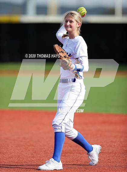 Thumbnail 2 in JV: Azle vs Brock (Brock Classic) photogallery.