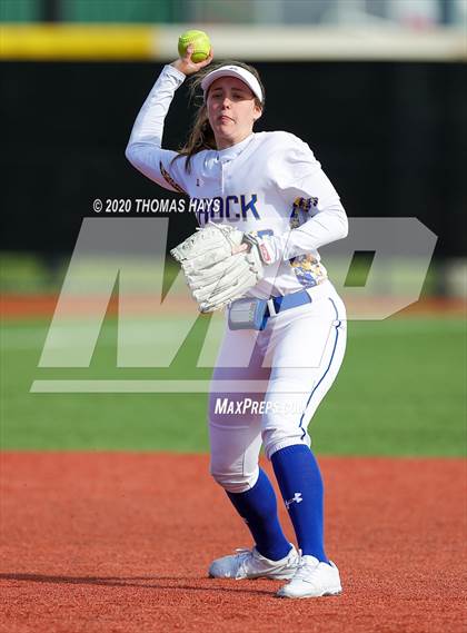 Thumbnail 1 in JV: Azle vs Brock (Brock Classic) photogallery.