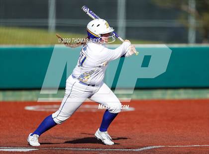 Thumbnail 2 in JV: Azle vs Brock (Brock Classic) photogallery.