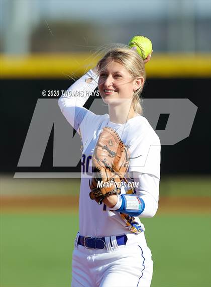 Thumbnail 2 in JV: Azle vs Brock (Brock Classic) photogallery.