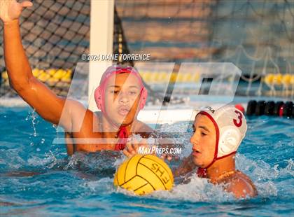 Thumbnail 2 in Laguna Beach vs. Mater Dei (South Coast Tournament) photogallery.