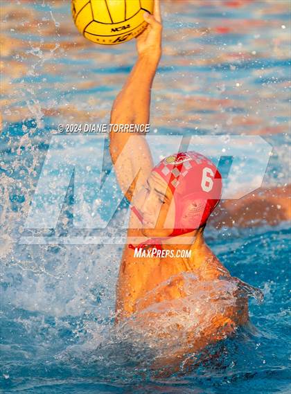 Thumbnail 2 in Laguna Beach vs. Mater Dei (South Coast Tournament) photogallery.