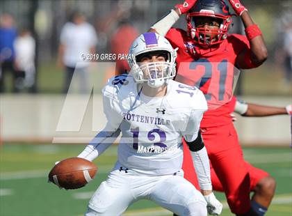 Thumbnail 1 in Tottenville @ Erasmus Hall photogallery.