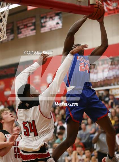 Thumbnail 2 in Westlake vs Bowie photogallery.