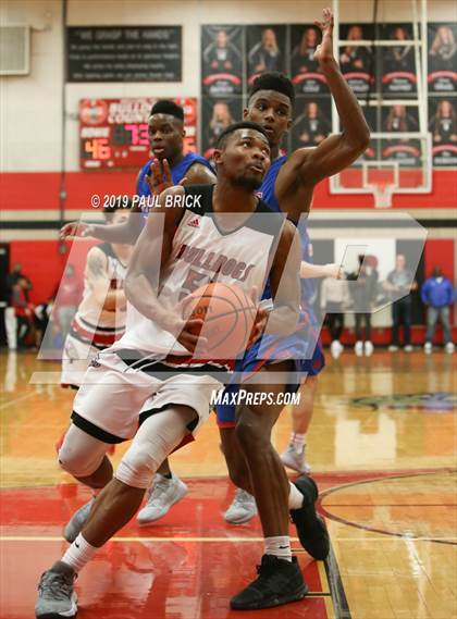 Thumbnail 1 in Westlake vs Bowie photogallery.