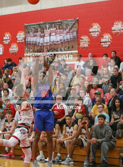 Thumbnail 1 in Westlake vs Bowie photogallery.