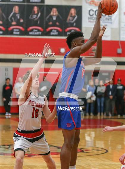Thumbnail 2 in Westlake vs Bowie photogallery.