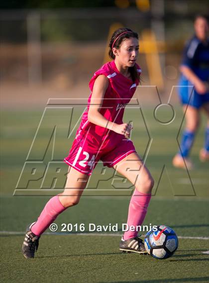 Thumbnail 3 in East vs West (Central Section All-Star) photogallery.