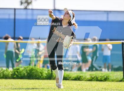 Thumbnail 1 in Point Loma @ Clairemont photogallery.
