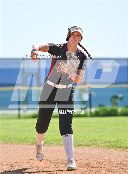 Thumbnail 2 in Point Loma @ Clairemont photogallery.