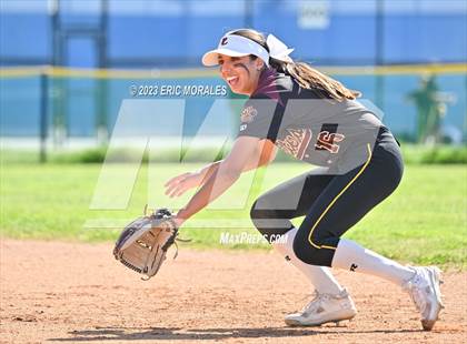 Thumbnail 2 in Point Loma @ Clairemont photogallery.