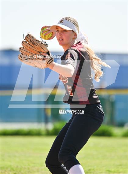 Thumbnail 3 in Point Loma @ Clairemont photogallery.