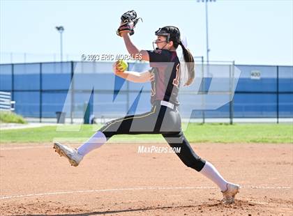 Thumbnail 1 in Point Loma @ Clairemont photogallery.