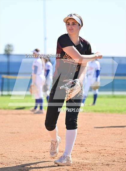 Thumbnail 2 in Point Loma @ Clairemont photogallery.