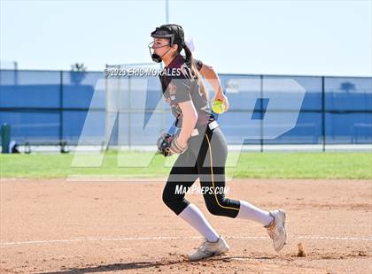 Thumbnail 3 in Point Loma @ Clairemont photogallery.
