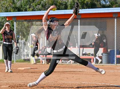 Thumbnail 1 in Point Loma @ Clairemont photogallery.