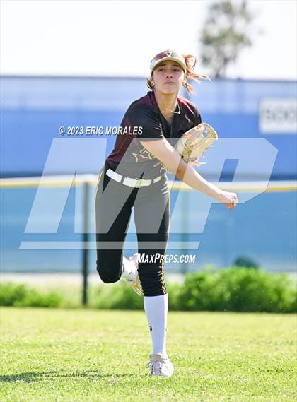 Thumbnail 1 in Point Loma @ Clairemont photogallery.