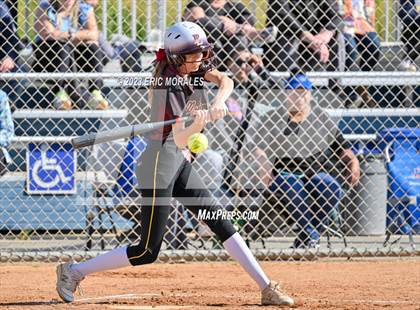 Thumbnail 1 in Point Loma @ Clairemont photogallery.